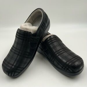 Alegria Keli Plaid to meet you Slip-On Professional shoes. Size 39.